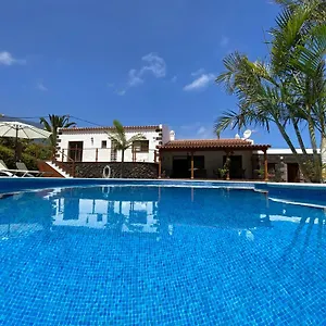 villamocanes.in-canary-islands.com/